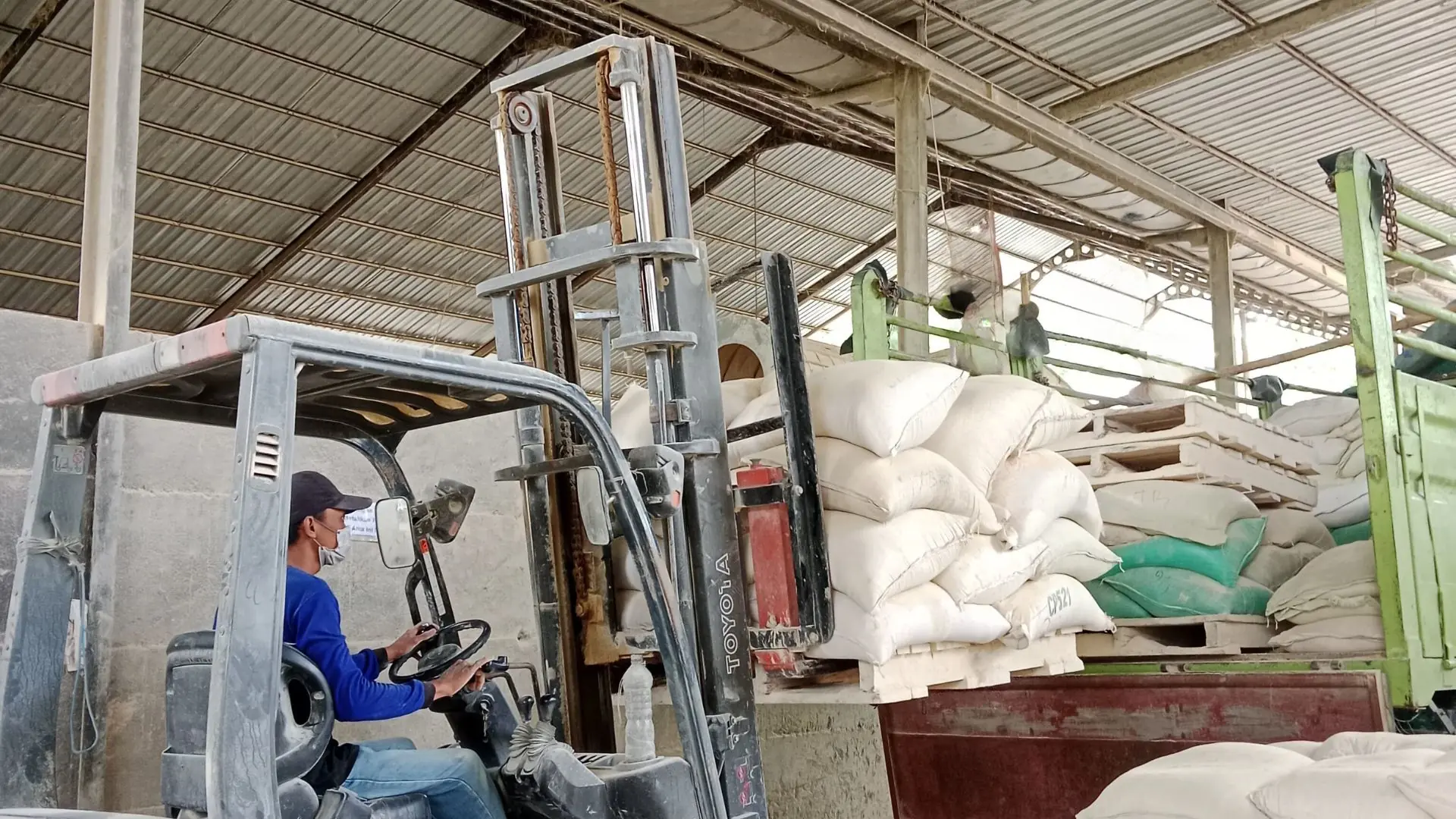 Ekspedisi Pengiriman Batu Ekspedisi Pengiriman Batu